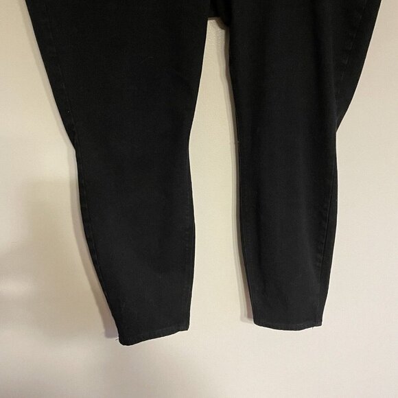 Old Navy Wmn Plus 24 Pull On Elastic Waist Rockstar Super Skinny High Rise Jeans - Picture 2 of 8